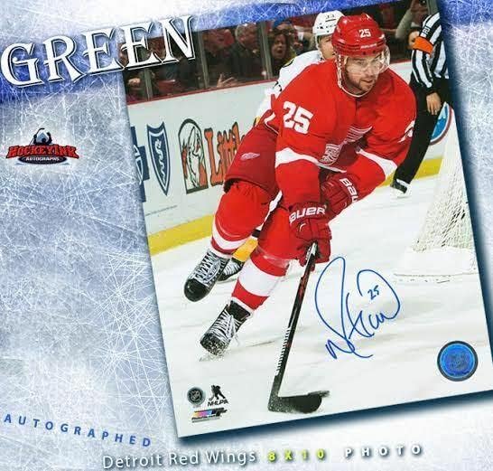 Мајк Грин го автограмираше Детроит Црвените крилја 8x10 Фото - 70301 - Автограмирани фотографии од NHL