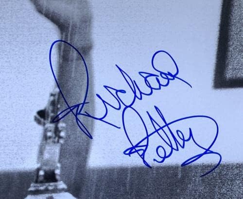 Ричард Пети потпиша 16x20 NASCAR Champagne Photo JSA Hologram - Автограмирани фотографии на НАСКАР