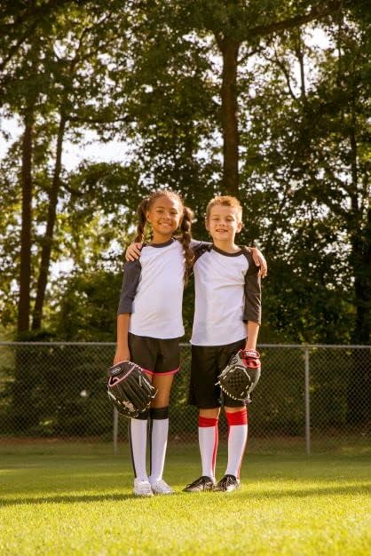 Софен бејзбол се мешаше над атлетските чорапи за атлетски перформанси во тимот на теле