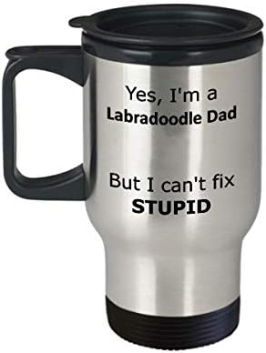 Да, јас сум тато Лабрадудл, но не можам да поправам глупава патна кригла - смешен подарок за татко Лабрадудл татко