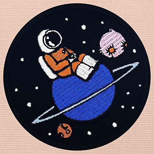 Спејс -астронаут изгубен во Lonely Planet Patch извезена Applique Bagge Iron на шиење на амблем