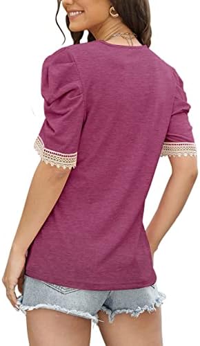 Пуфлев ракав летни врвови за жени 2023 трендовски чипка против вратот кратки ракави обични маици блузи