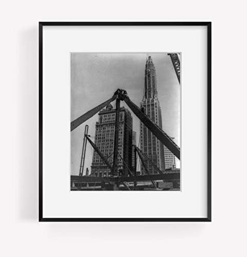 Бесконечни фотографии Фото: 1 -ви челичен жардер што се става во Bridgeу Нов Вабаш мост, Чикаго, Илиноис, ИЛ, 1930 година