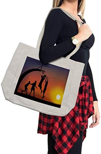 Торба за шопинг за тинејџерски простории Амбесон, момчиња кои играат кошарка на Sunset Horizon Sky со драматична глетка, еколошка