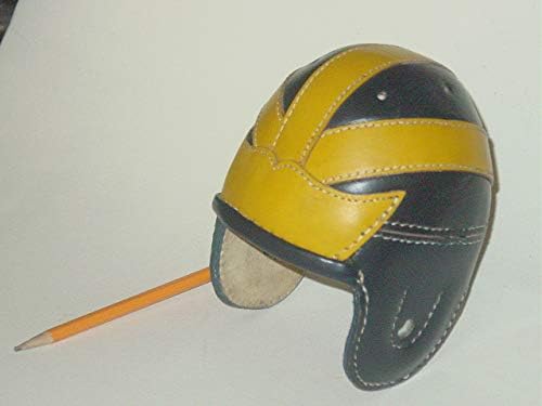 Шлемот за фудбалски кожен фудбал во Мичиген