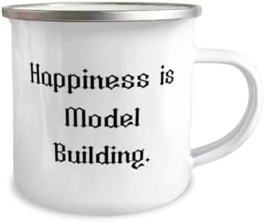 Среќата е градење на модели. 12oz кампер кригла, зграда на модели присутни од пријатели, уникатни за пријатели ,, комплети за градење