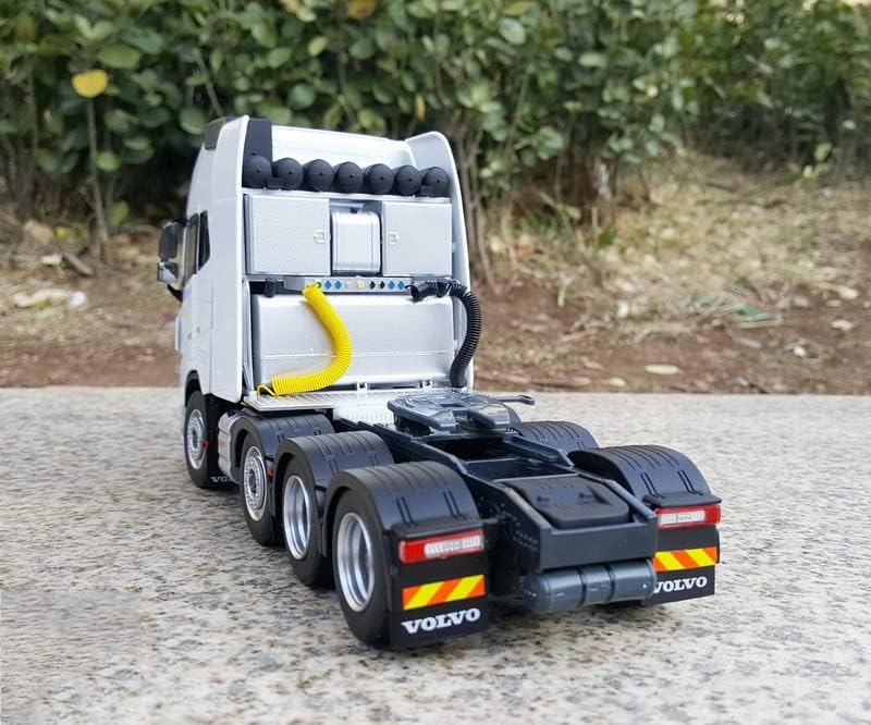 Marge Models за Volvo FH16 8x4 Трактор Белиот трактор со рамен транспортен камион 1/32 Diecast Truck Pre-Build Model