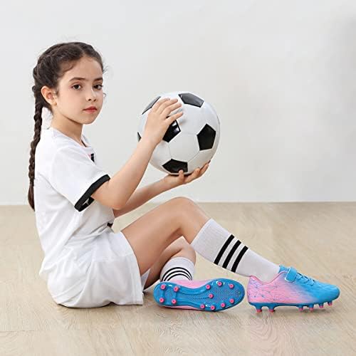 Детска фирма за деца во метран фудбал ги спојува момчињата девојчиња атлетски фудбалски чевли на отворено