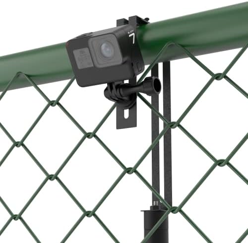 Акционен фотоапарат заграда за оградата за бејзбол GoPro - снимање со висок агол од горниот дел од оградата - Подигање на оградата на фотоапаратот