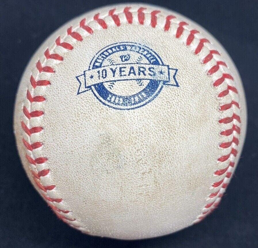 Играта на Брис Харпер ја користеше 2015 година во кариерата во 2015 година хит единечен бејзбол MLB Holo Hologram - Играта користена