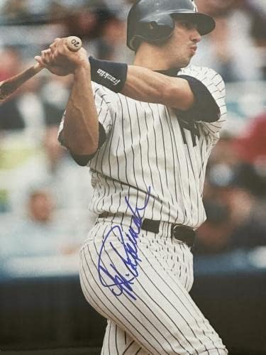 Хорхе Посада Newујорк Јанкис потпиша 16x20 акција за акција во боја nm w/холограм - автограмирани фотографии од MLB