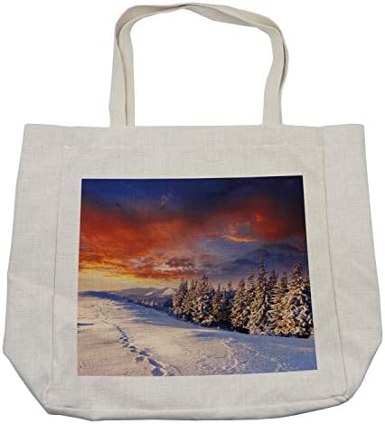 Зимска торба за зимско купување, епско облачно небо над величествени планини и стапки на долината, еколошка торба за еднократна